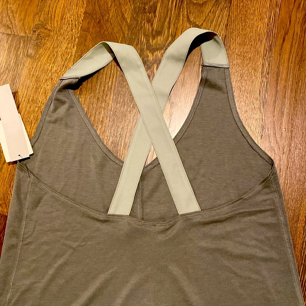 NWT Woman’s Top - Picture 5 of 7